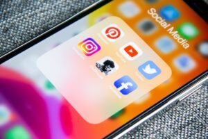 Home 3 Clubhouse audio chat - New social media platform and other social media Instagram, Facebook, Youtube, Twitter, Pinterest